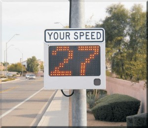 RU2 Fast-250 Pole Mount Display